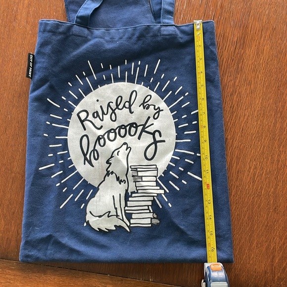 Out of Print Blue Tote with Wolf and Book Design - Picture 6 of 6
